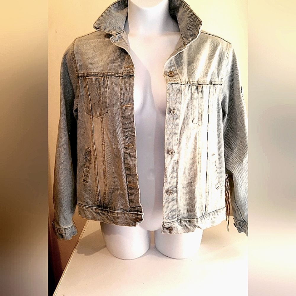 Classic Blue Jean Jacket with Timeless Design